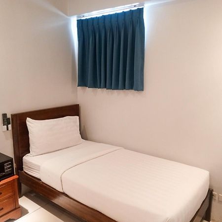 Pacific Park Hotel Кесон Сити Екстериор снимка