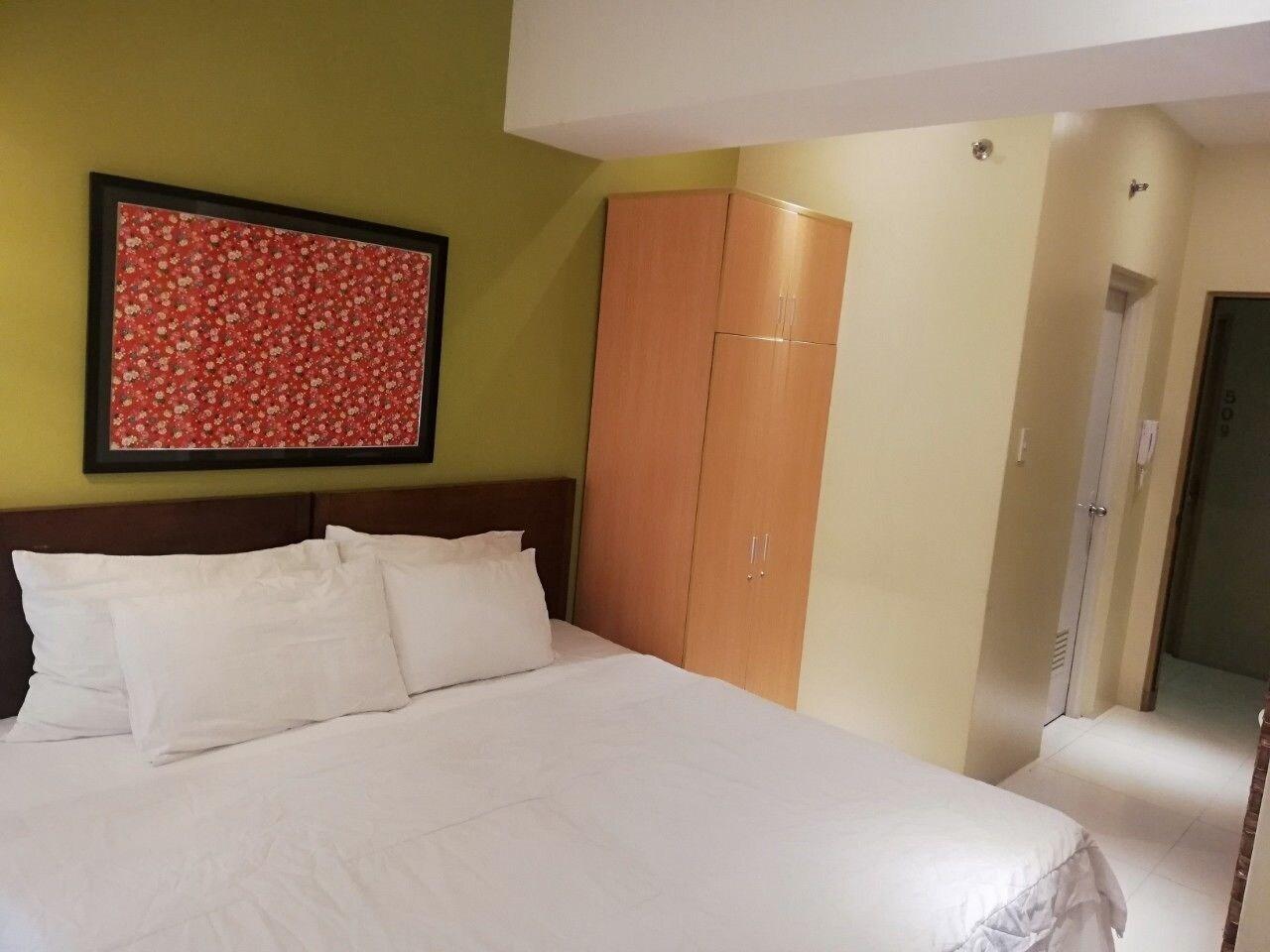 Pacific Park Hotel Кесон Сити Екстериор снимка
