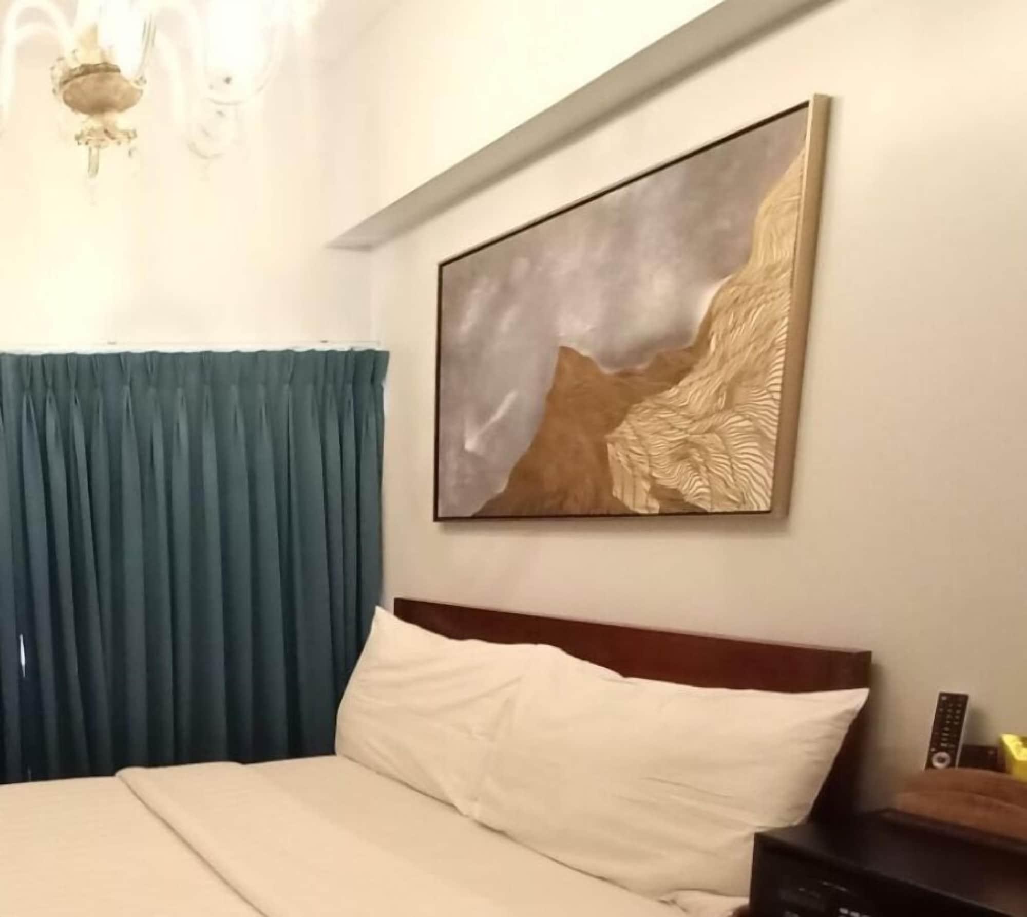 Pacific Park Hotel Кесон Сити Екстериор снимка